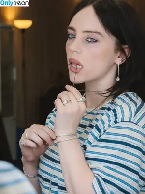 Billie Eilish / Fake / billeeilish / billieeilish фото голая #4252