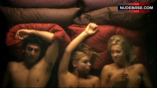 Billie Piper / billiepiper nude photo #0022