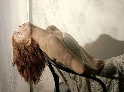 Billie Piper / billiepiper nude photo #0154