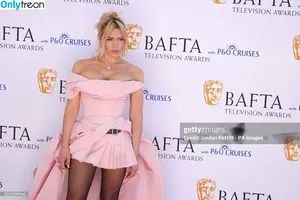 Billie Piper / billiepiper фото голая #0442