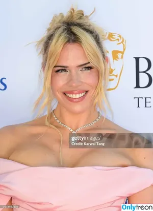 Billie Piper / billiepiper фото голая #0449