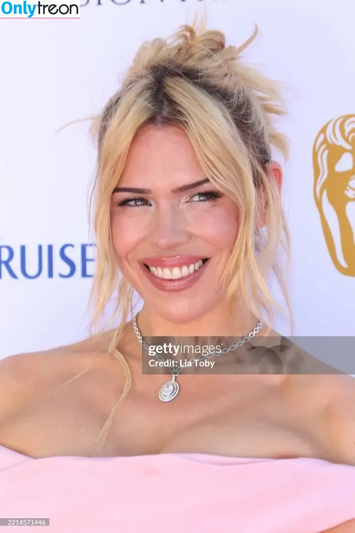 Billie Piper nude photo #0429 (billiepiper)