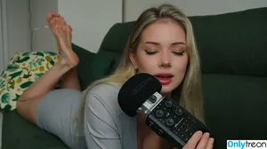 Bilochka ASMR / belochka_real nude photo #0554