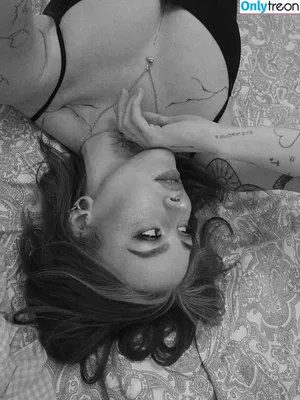Bimbalabambi nude photo #0114
