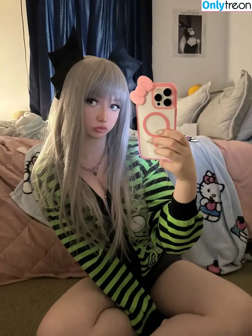 bimbogrlfriend nude photo #0012 (julie / juliekkuma_ / thankyousnext)