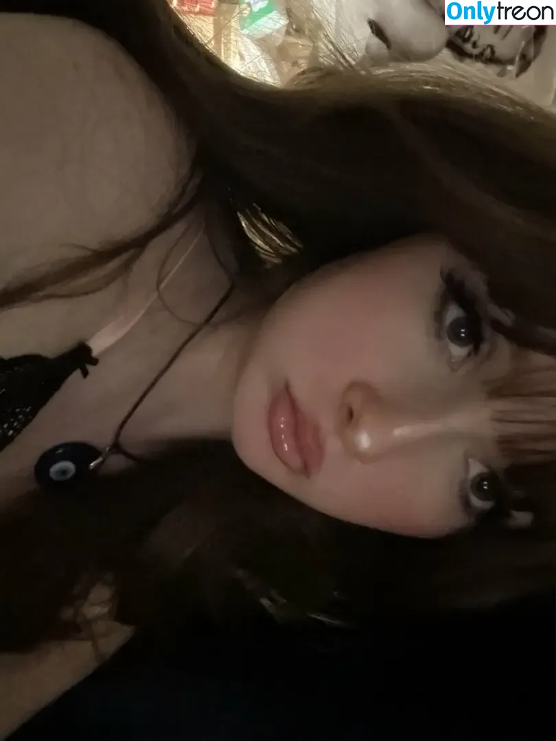 bimbogrlfriend nude photo #0025 (julie / juliekkuma_ / thankyousnext)