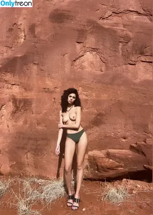 BimboUbermensch / Sandra Soliman / sandra_is_a_soliman / the_book_club nude photo #0002