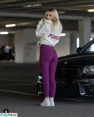Bimmerblondiee nude photo #0006