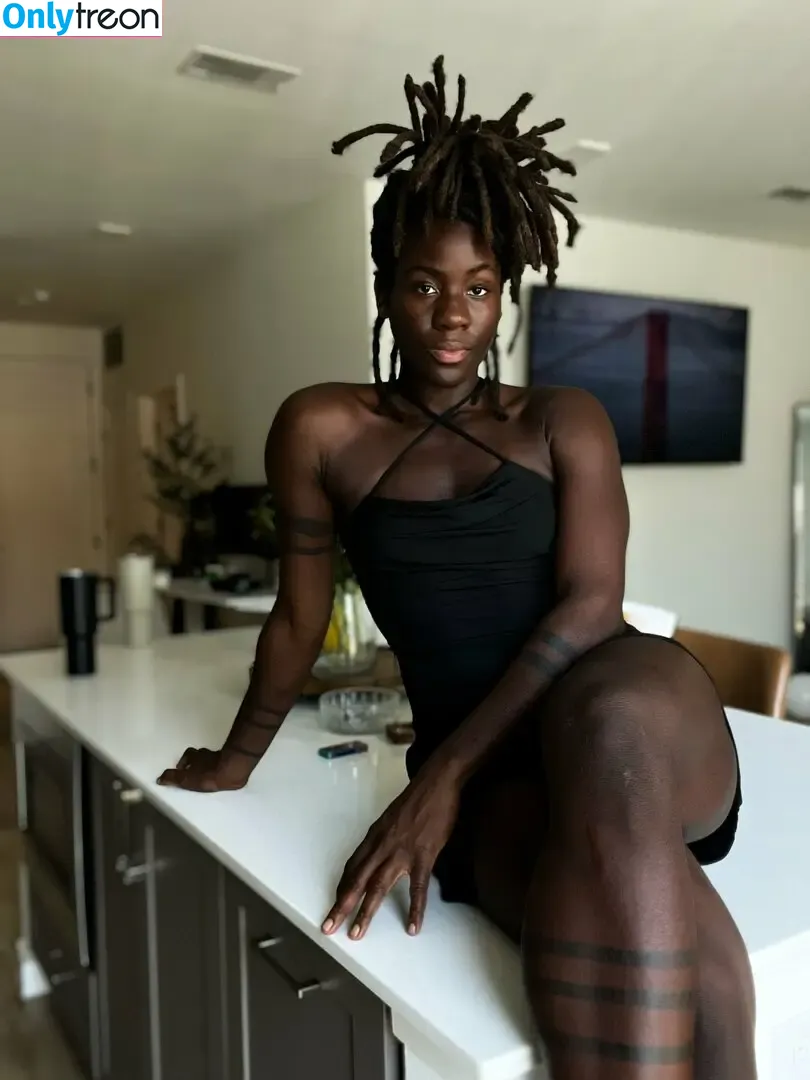 BinaNjikam nude photo #0040 (BinaNjikam)