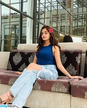 Bindass Kavya / Kavya Yadav / bindass_kavya фото голая #0005
