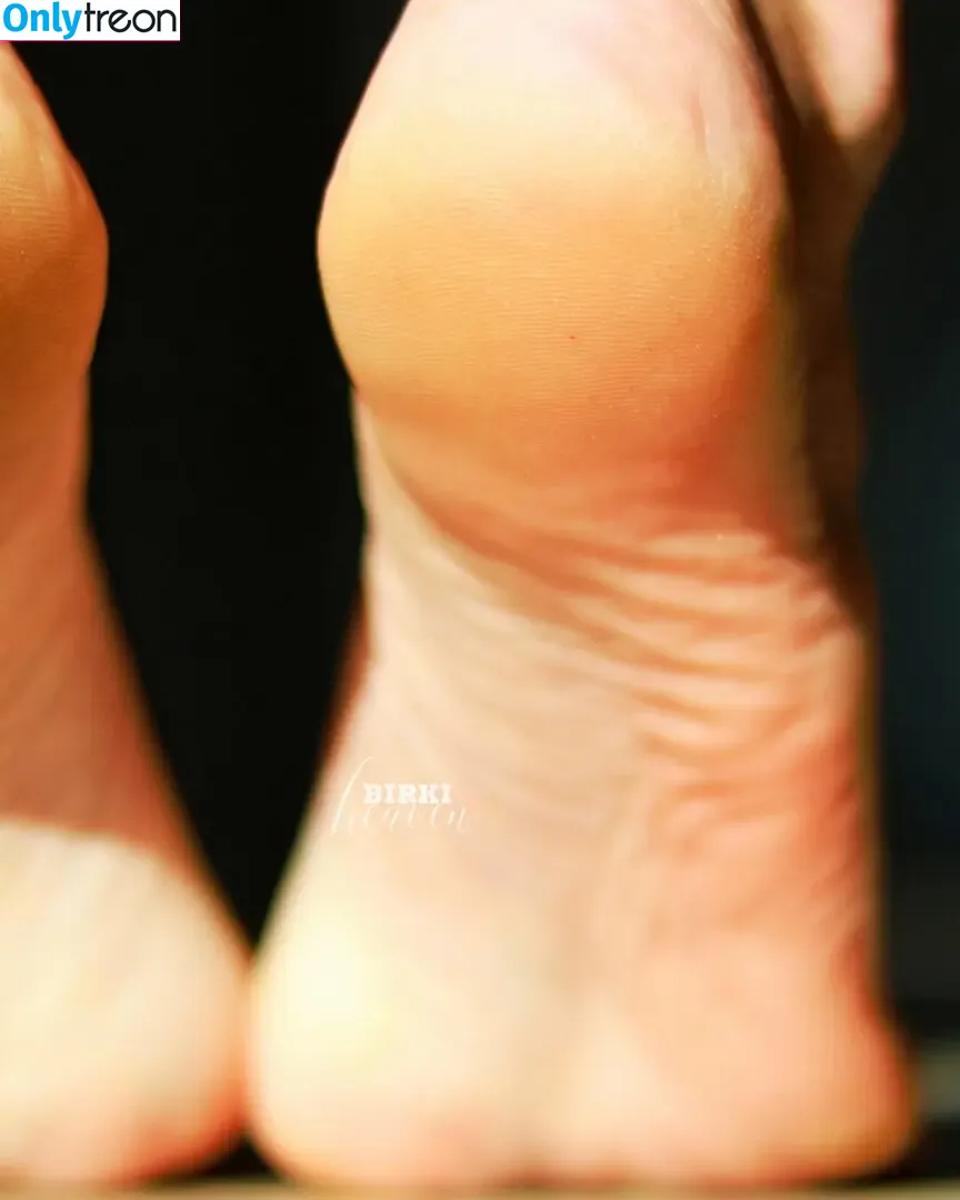 birki-heaven nude photo #0089 (birkensheaven)