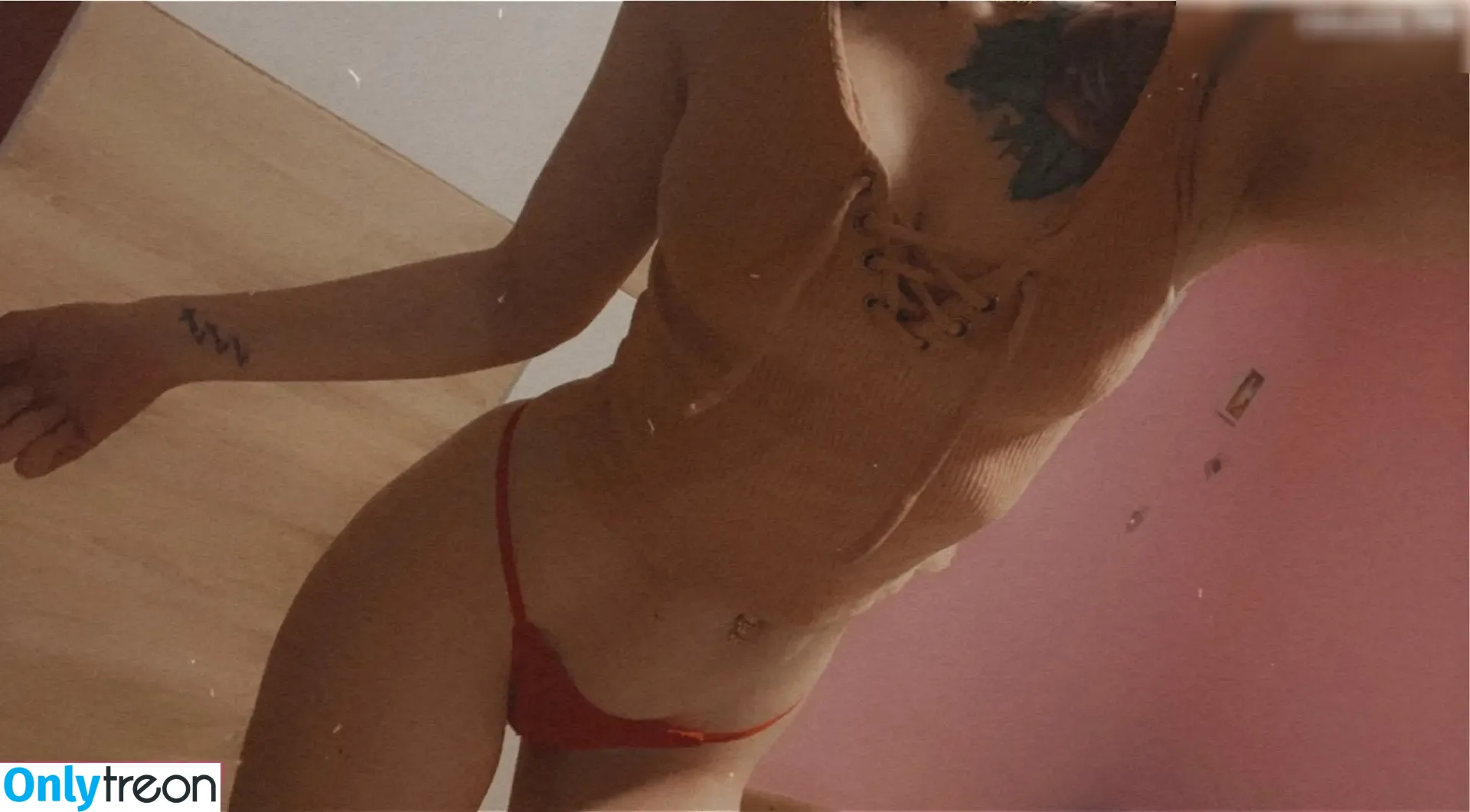 Bitchazepam nude photo #0006 (Bitchazepam)