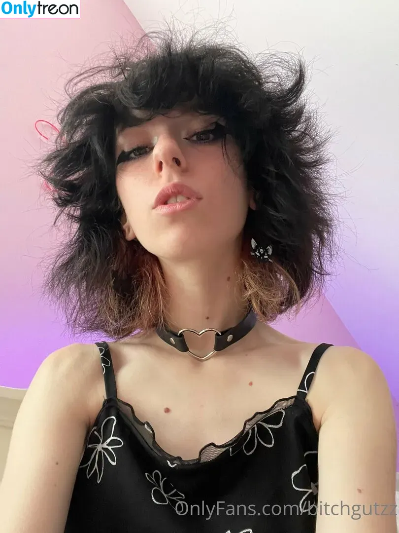 bitchgutzz nude photo #0032 (bitchgutzz)