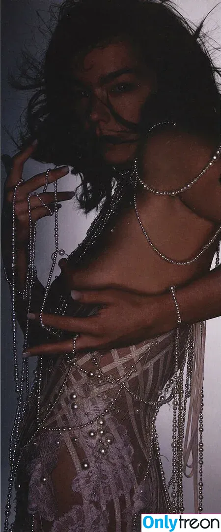 Björk nude photo #0004 (bjork)