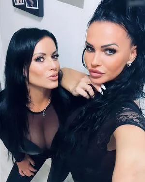 Blackbeautys2020 / blackbeautys2020__ фото голая #0166
