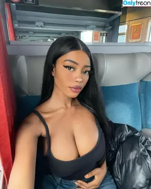  nude photo #0007