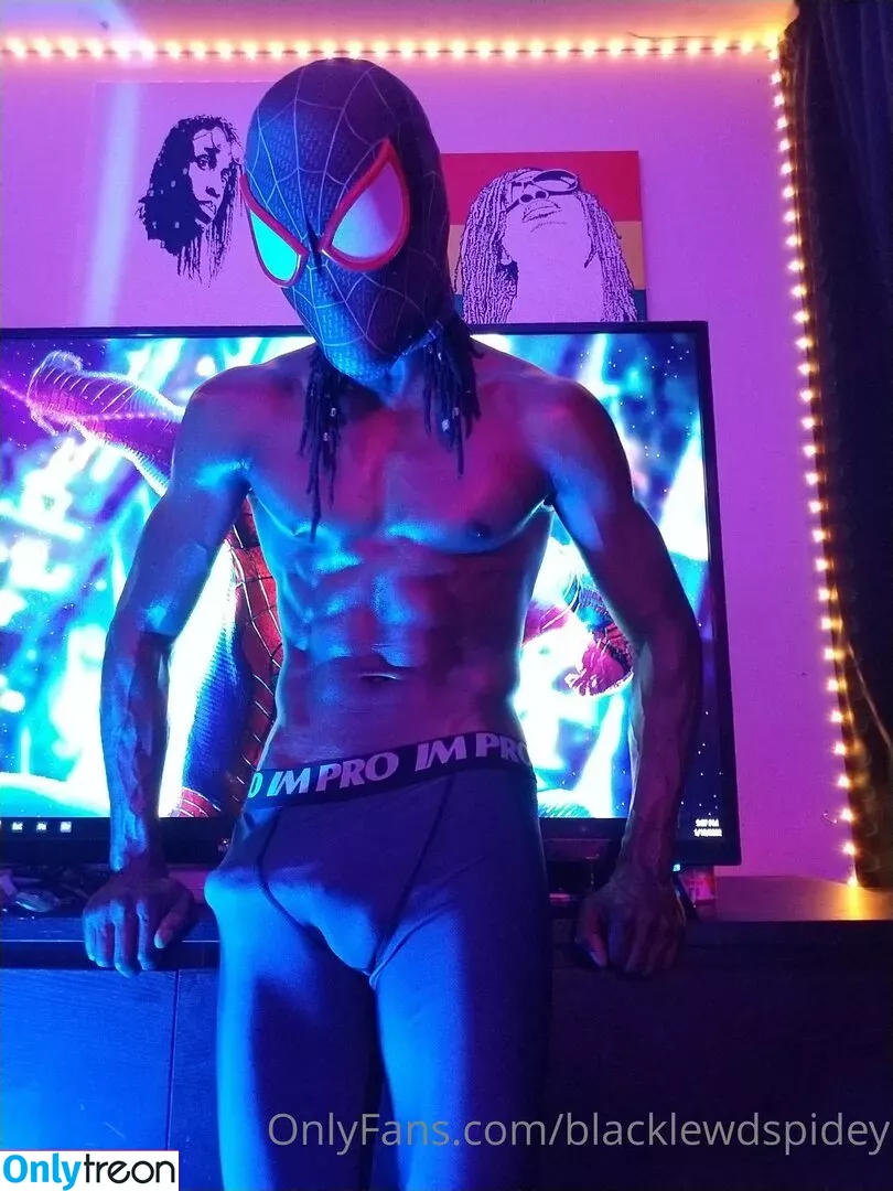 blacklewdspidey nude photo #0048 (blacklewdspidey)