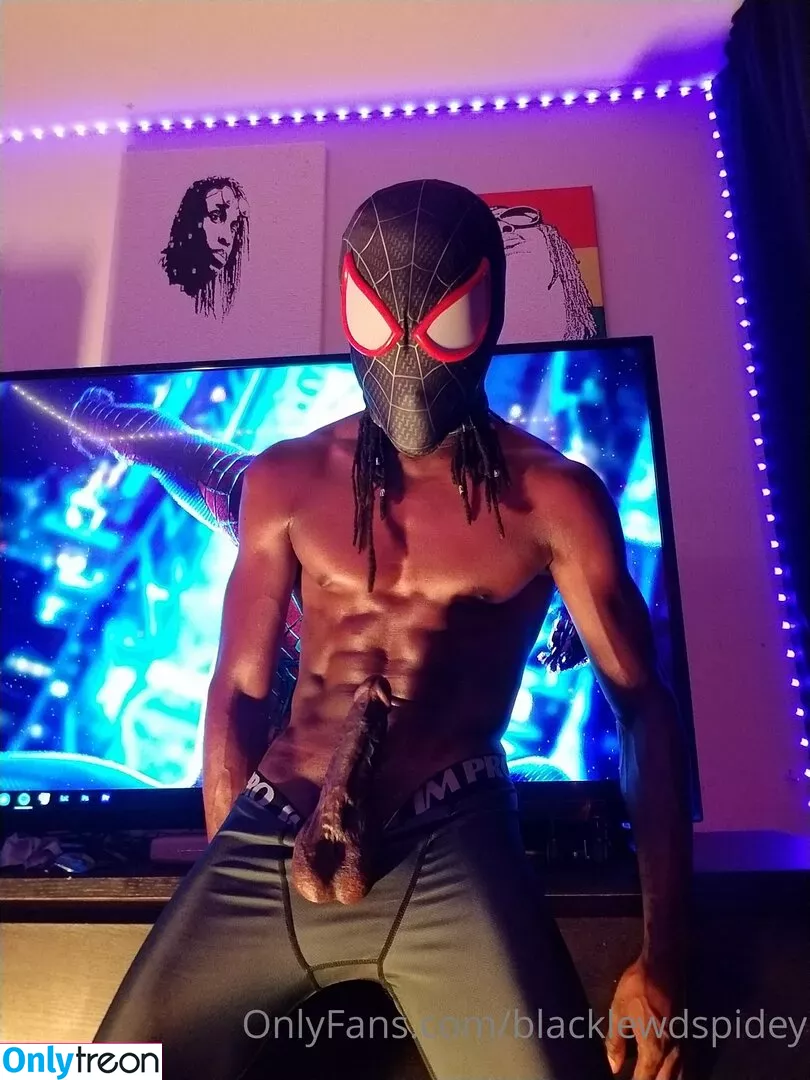 blacklewdspidey nude photo #0053 (blacklewdspidey)