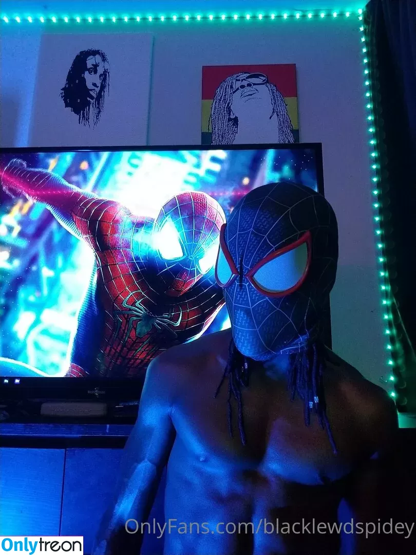 blacklewdspidey nude photo #0080 (blacklewdspidey)