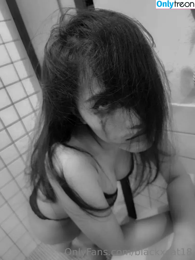blackxcat18 nude photo #0086 (cat_ophelia_black)