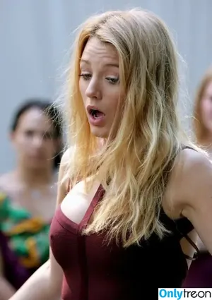 Blake Lively / blakelively nude photo #0923