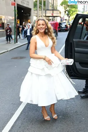 Blake Lively / blakelively фото голая #1415