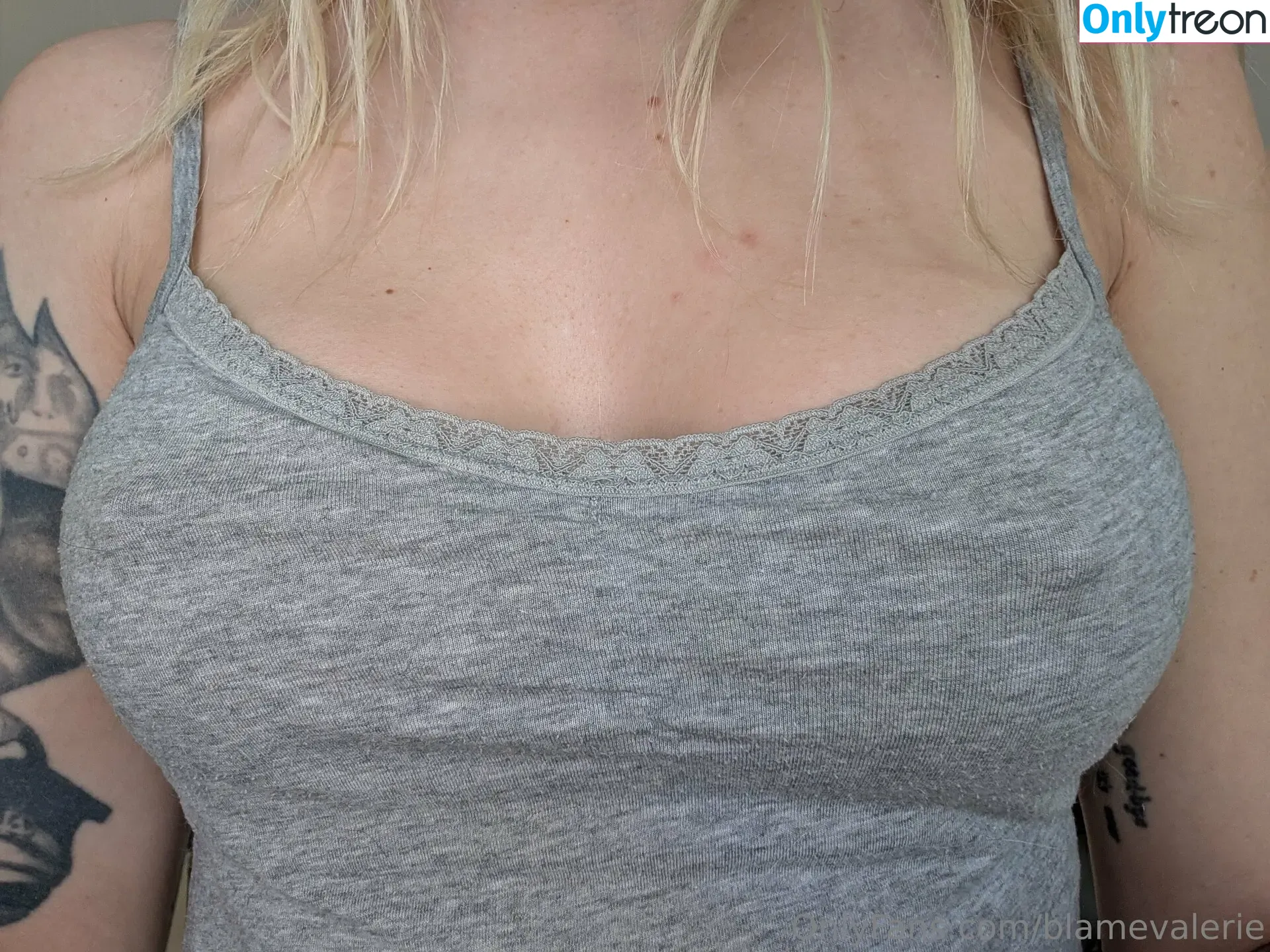 blamevalerie nude photo #0405 (blamevalerie)
