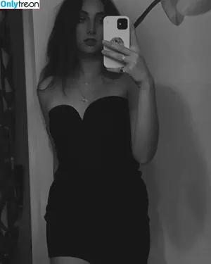 Blangelaaa nude photo #0008