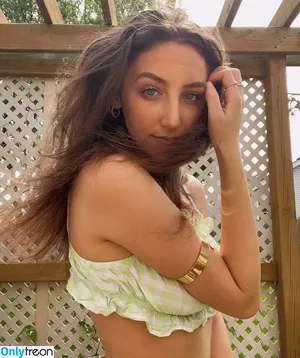 Blangelaaa nude photo #0013