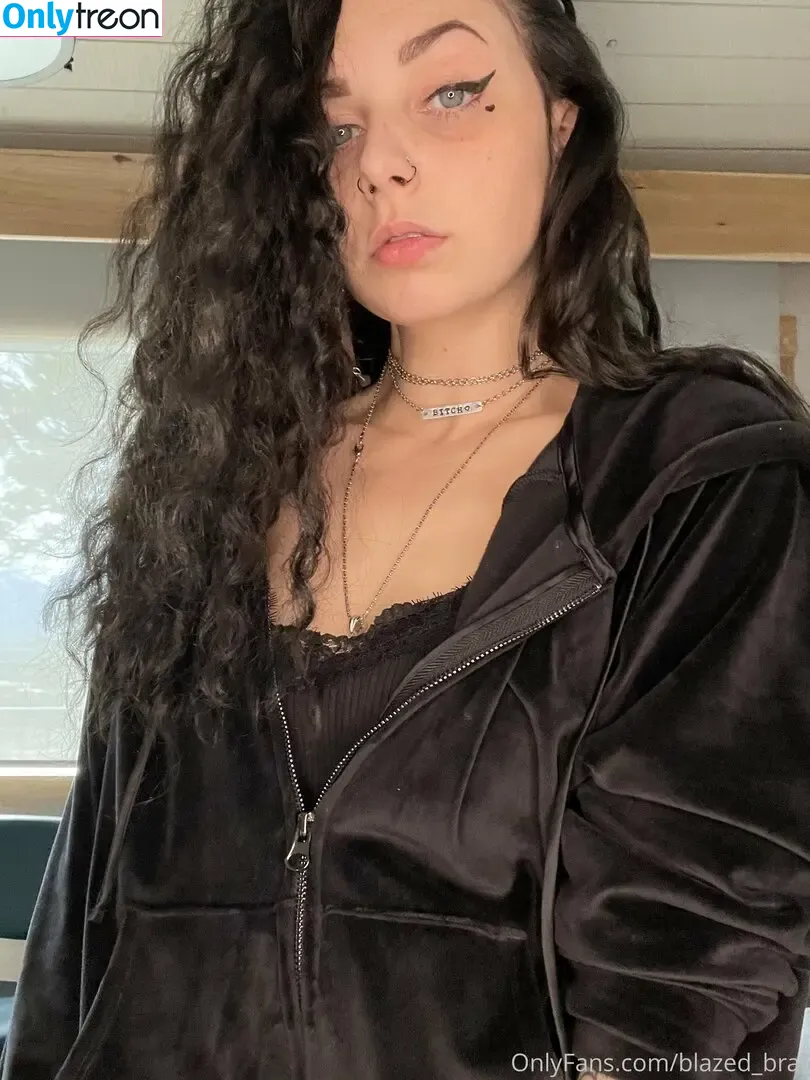blazed_brat nude photo #0029 (blazedbratx)