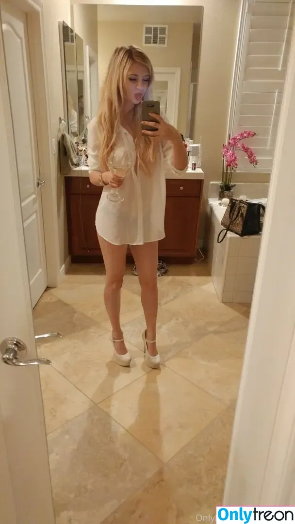 Blazefyre nude photo #0095 (itsablazey)