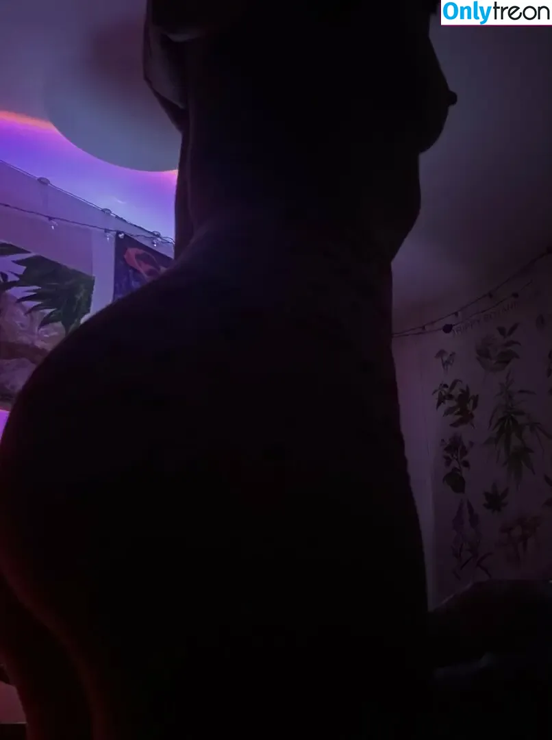 bledenz nude photo #0034 (MissGrumpyPants)