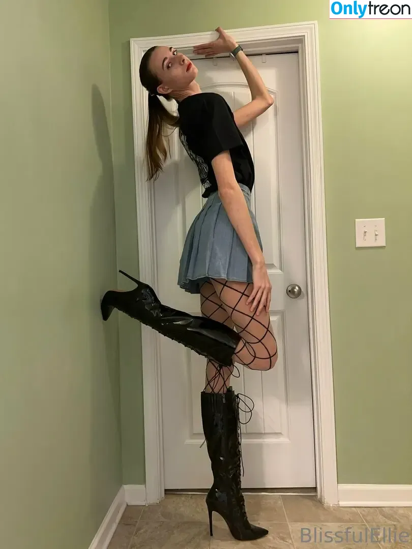 blissfulellie голая photo #0574 (blissfulellie)