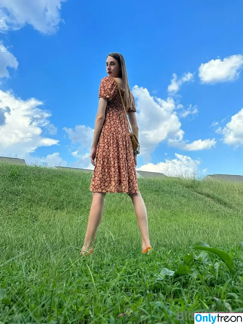 blissfulellie голая photo #0754 (blissfulellie)
