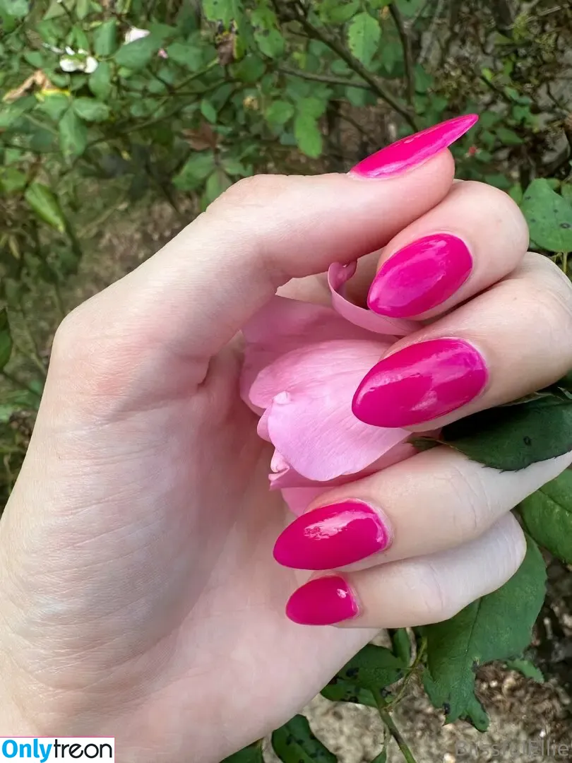 blissfulellie голая photo #0825 (blissfulellie)