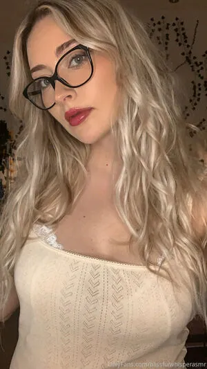 blissfulwhisperasmr / blissfulasmryt фото голая #0104
