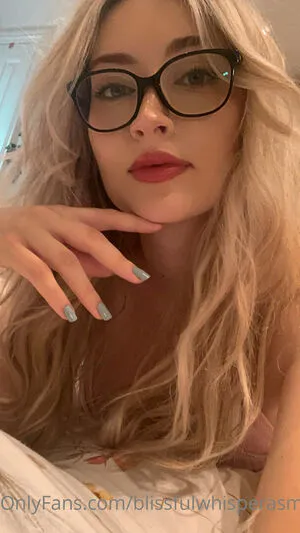 blissfulwhisperasmr / blissfulasmryt nude photo #0145