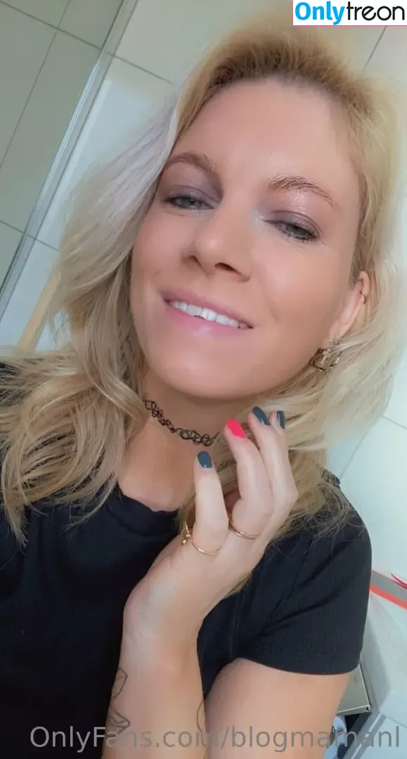 Blogmama nude photo #0255 (blogmamanl_geheim)
