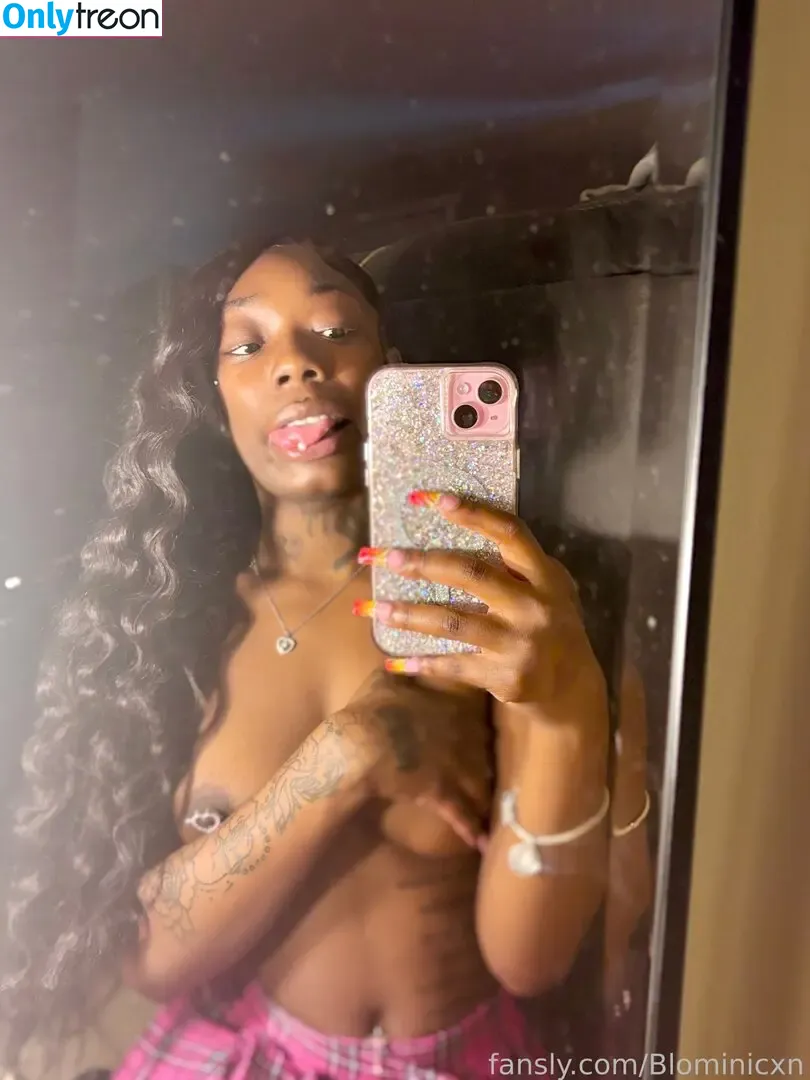 Blominicxn nude photo #0003 (blominican)