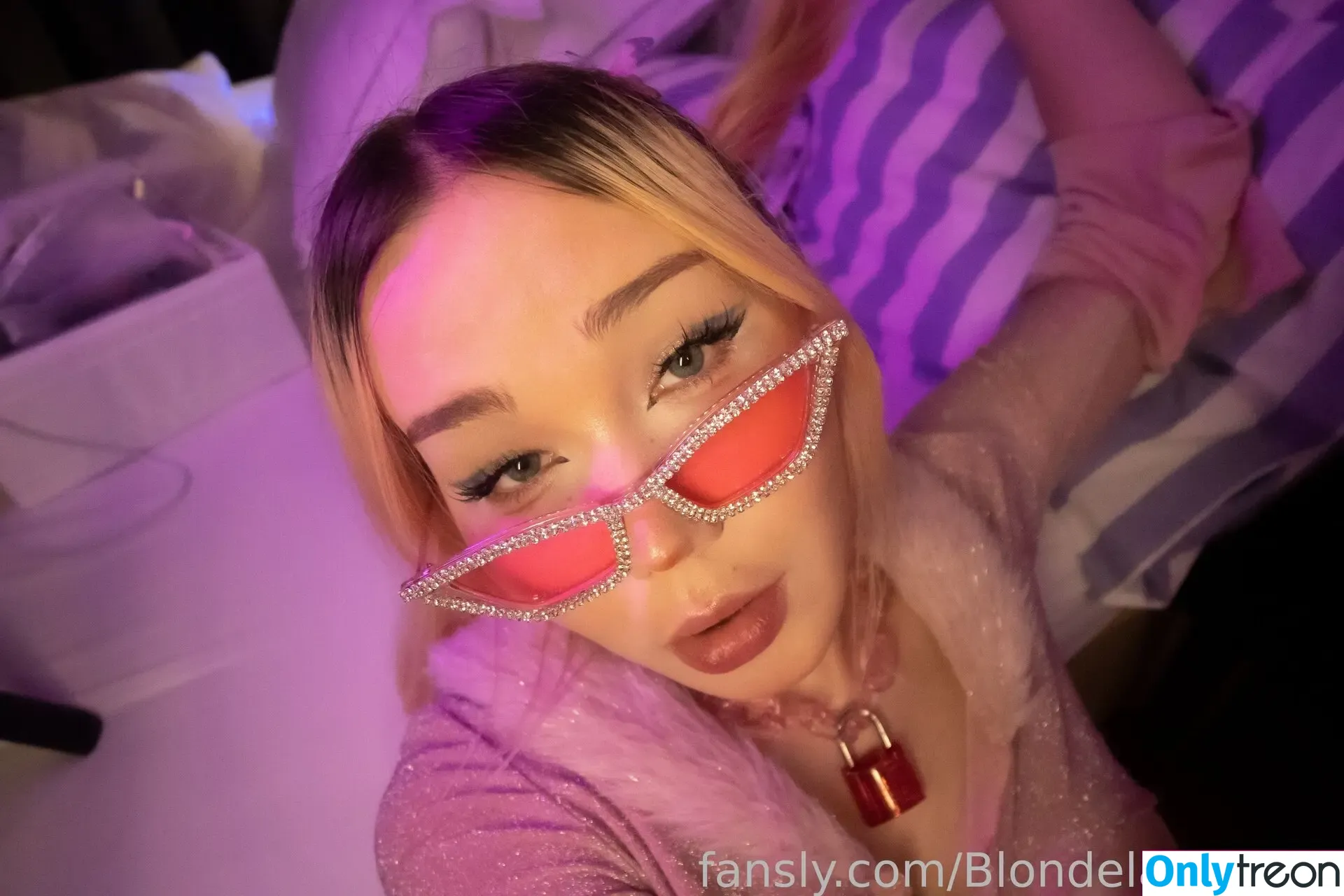 Blondelashes19 голая photo #0480 (oralstrawberry)