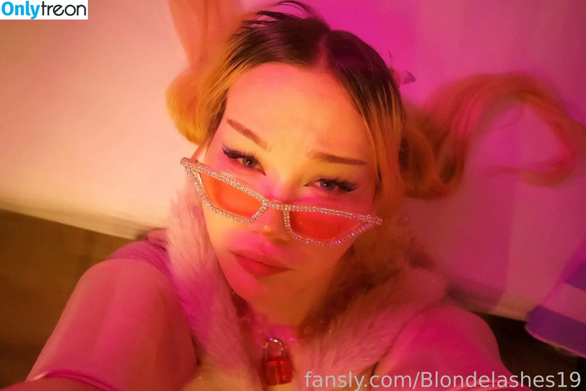 Blondelashes19 nude photo #0486 (oralstrawberry)