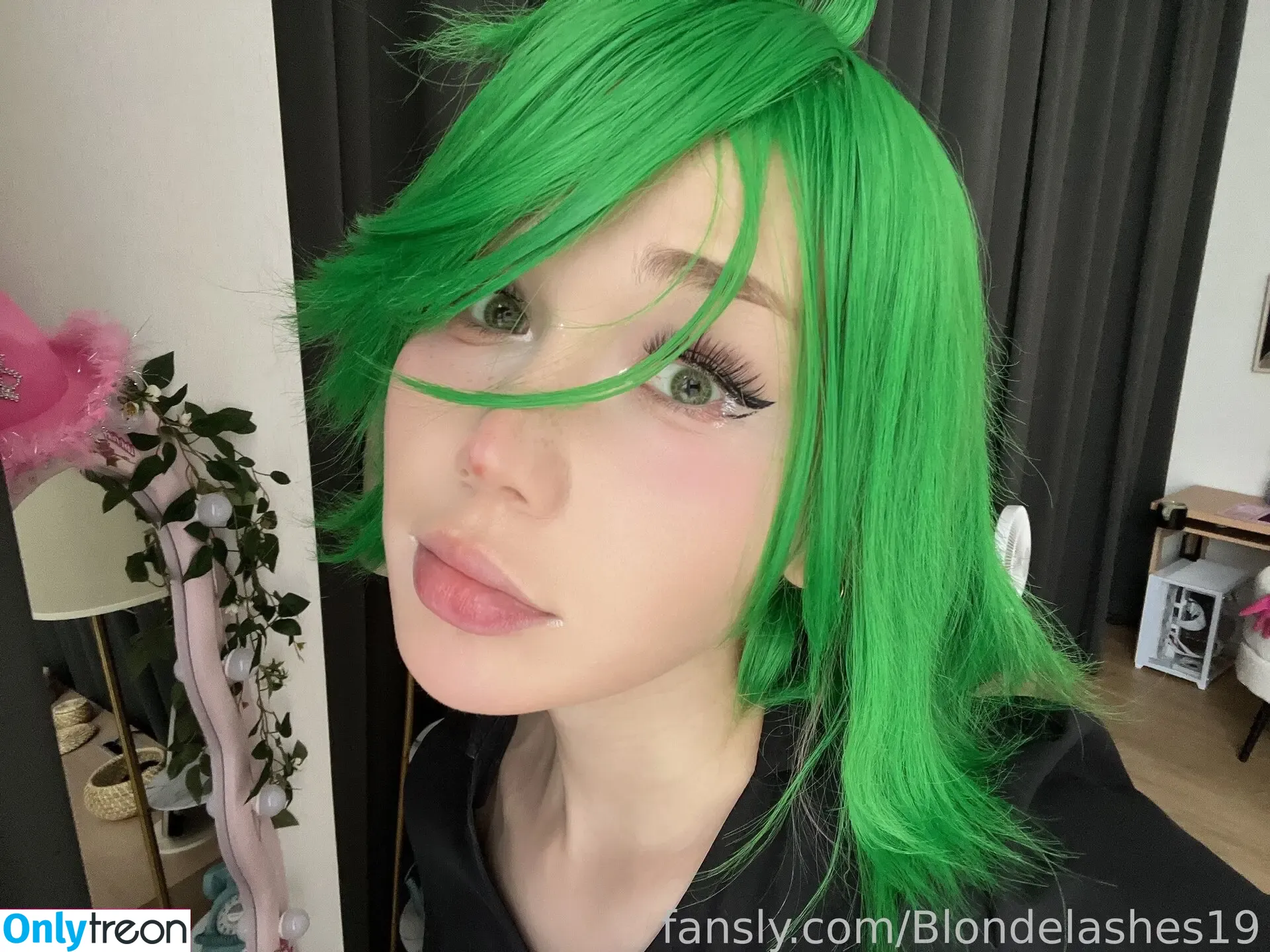 Blondelashes19 nude photo #0801 (oralstrawberry)