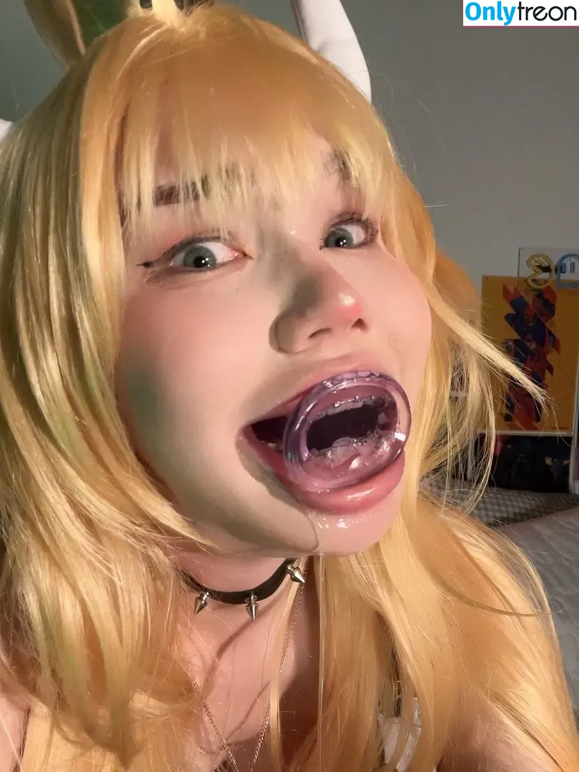 Blondelashes19 nude photo #1118 (oralstrawberry)