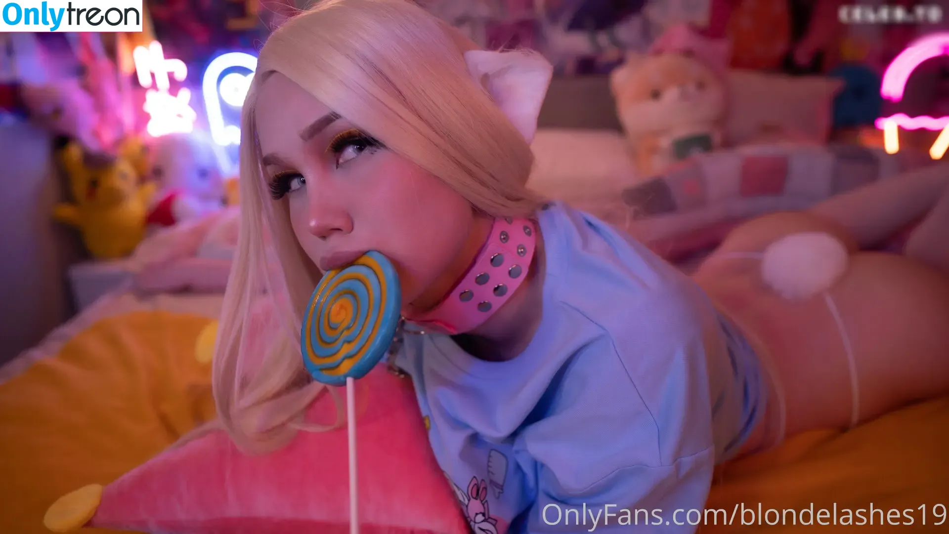 Blondelashes19 nude photo #1197 (oralstrawberry)