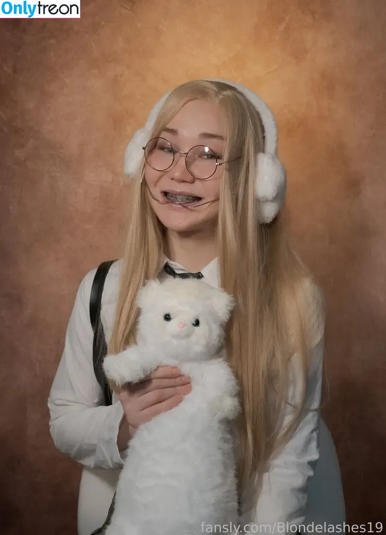 Blondelashes19 голая photo #1308 (oralstrawberry)