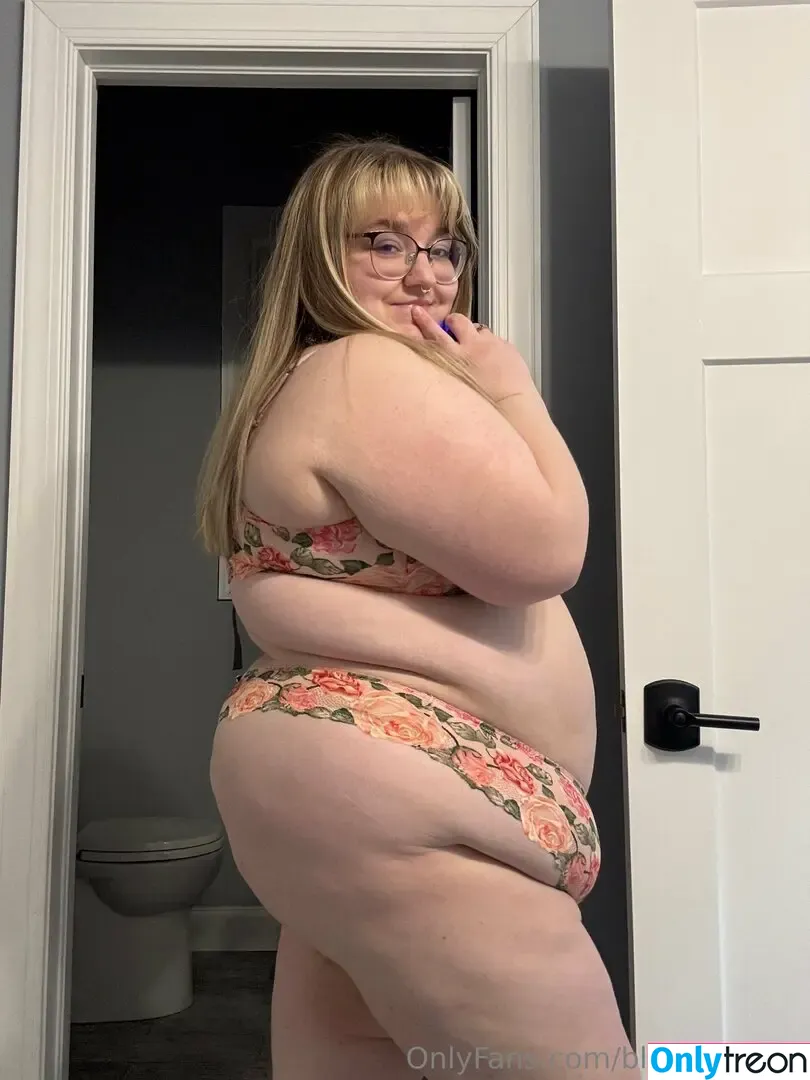 blondi3sbbw nude photo #0010 (bbw.blondie)