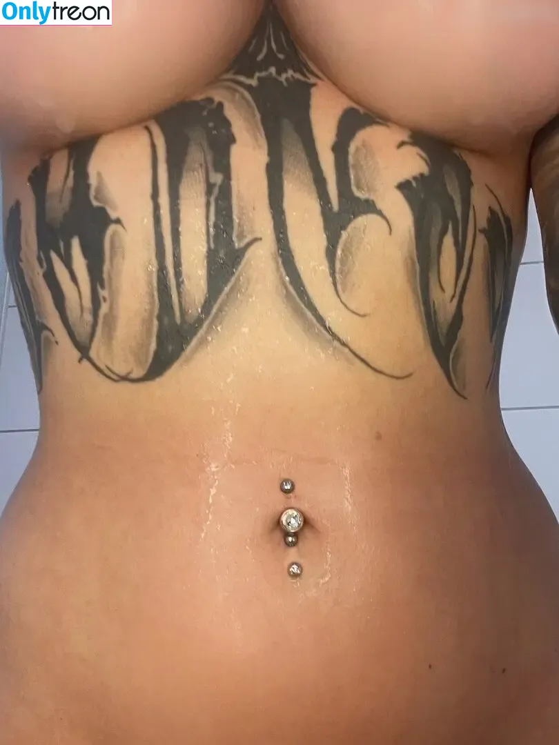 blondiebombbarbs/Badbarbiet nude photo #0019 (blondiebombbarbs)