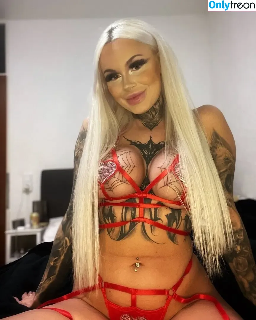 blondiebombbarbs/Badbarbiet nude photo #0020 (blondiebombbarbs)