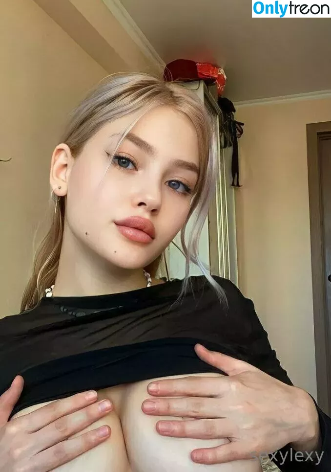 blondiesasha голая photo #0017 (blondiesasha)