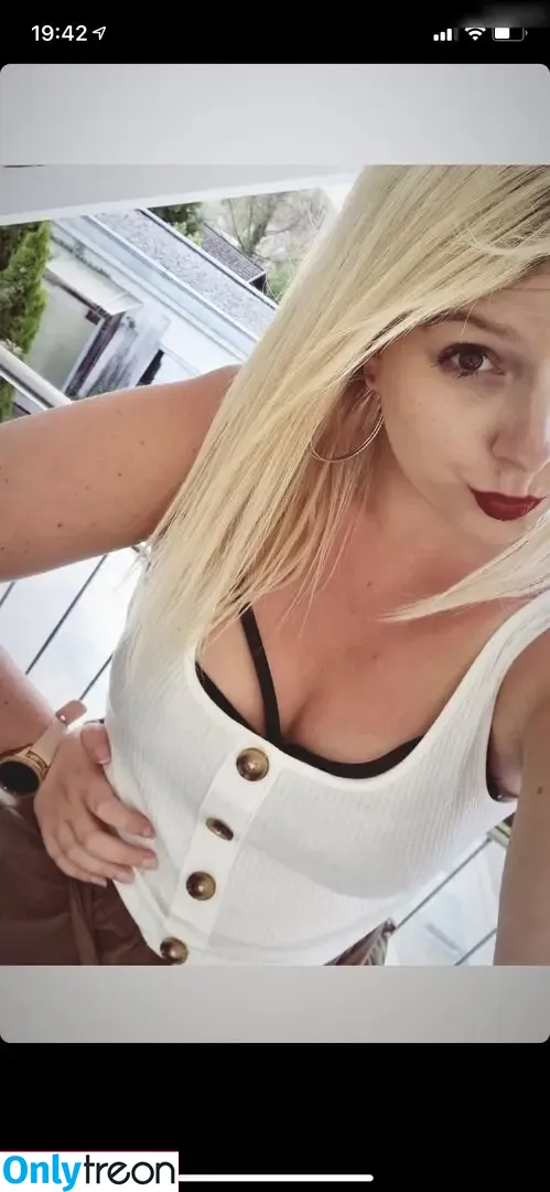 Blondiihell nude photo #0055 (Blondiihell)